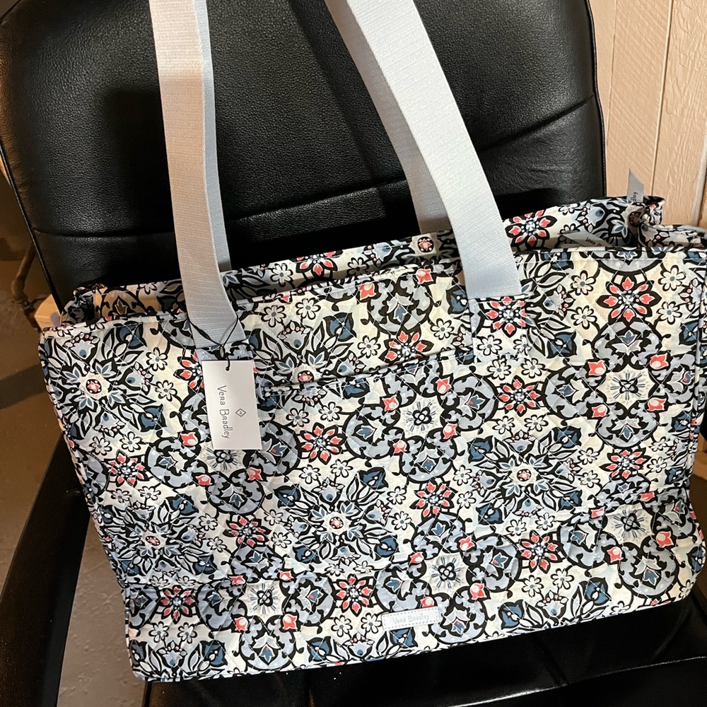 Vera Bradley large tote